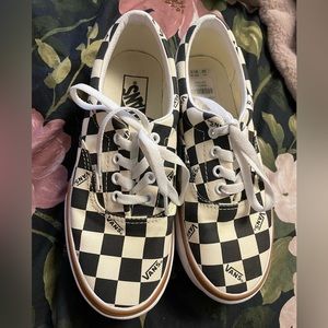 Checkerboard Van platforms